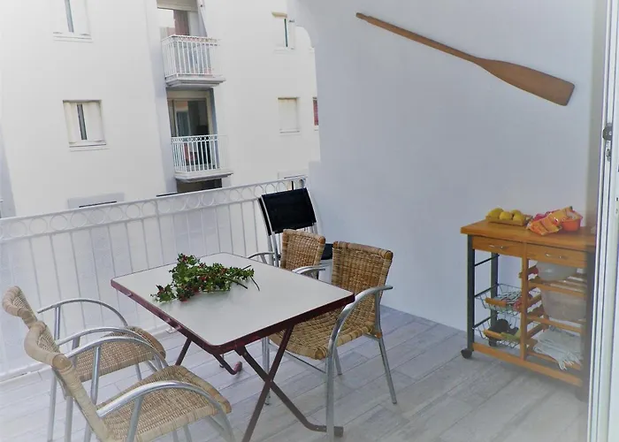 Apartamento Amarine Joli T3 Centre Terrasse Parking Et Velos Sète